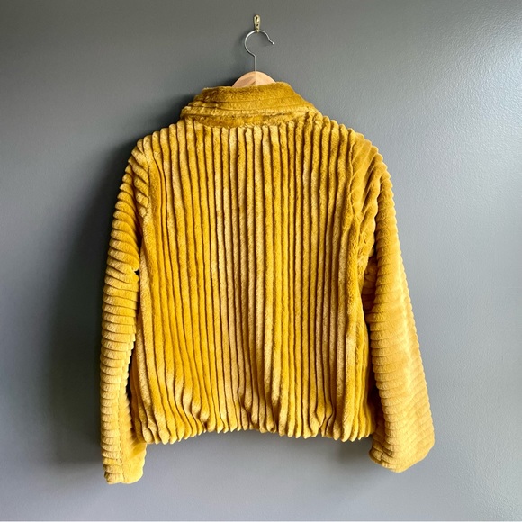 Mystree Faux Fur Mustard Colored Full Zipper Coat Jacket - Picture 2 of 6